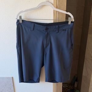 TravisMathew Golf Shorts | Men’s 32 Waist | 9” Inseam | Performance Fit
